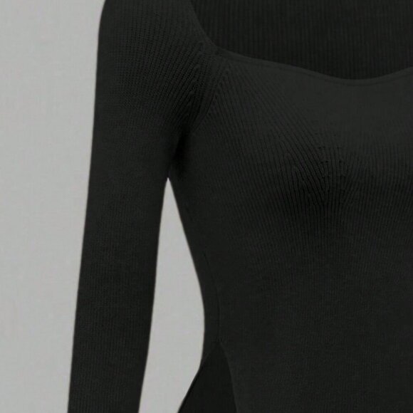 Black Casual Women's Ribbed Knit Top - Picture 4 of 5